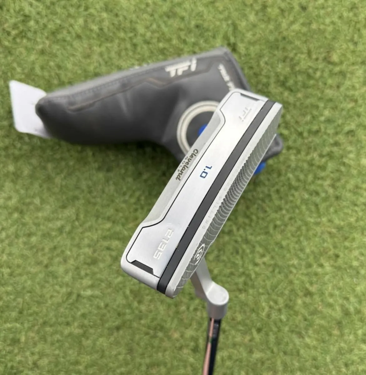CLEVELAND TFI 1.0 2135 PUTTER / 34″ - Image 2
