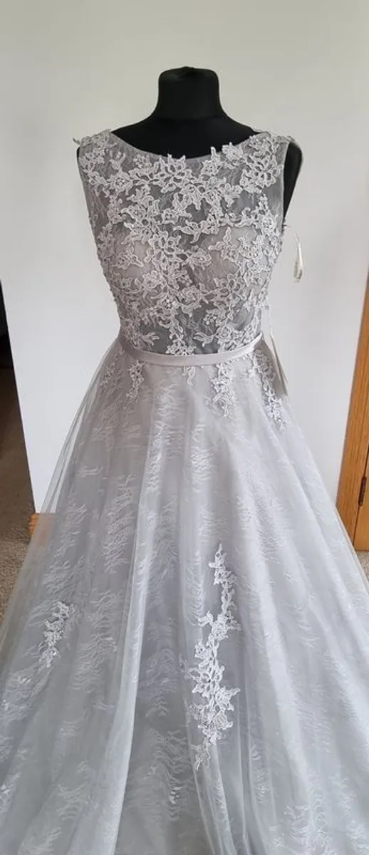 Stunning size 10 debs dress - Image 3