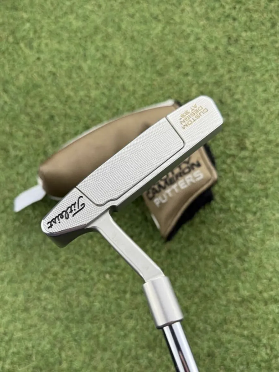 SCOTTY CAMERON CAMERON AND CROWN NEWPORT 2 PUTTER - Image 3