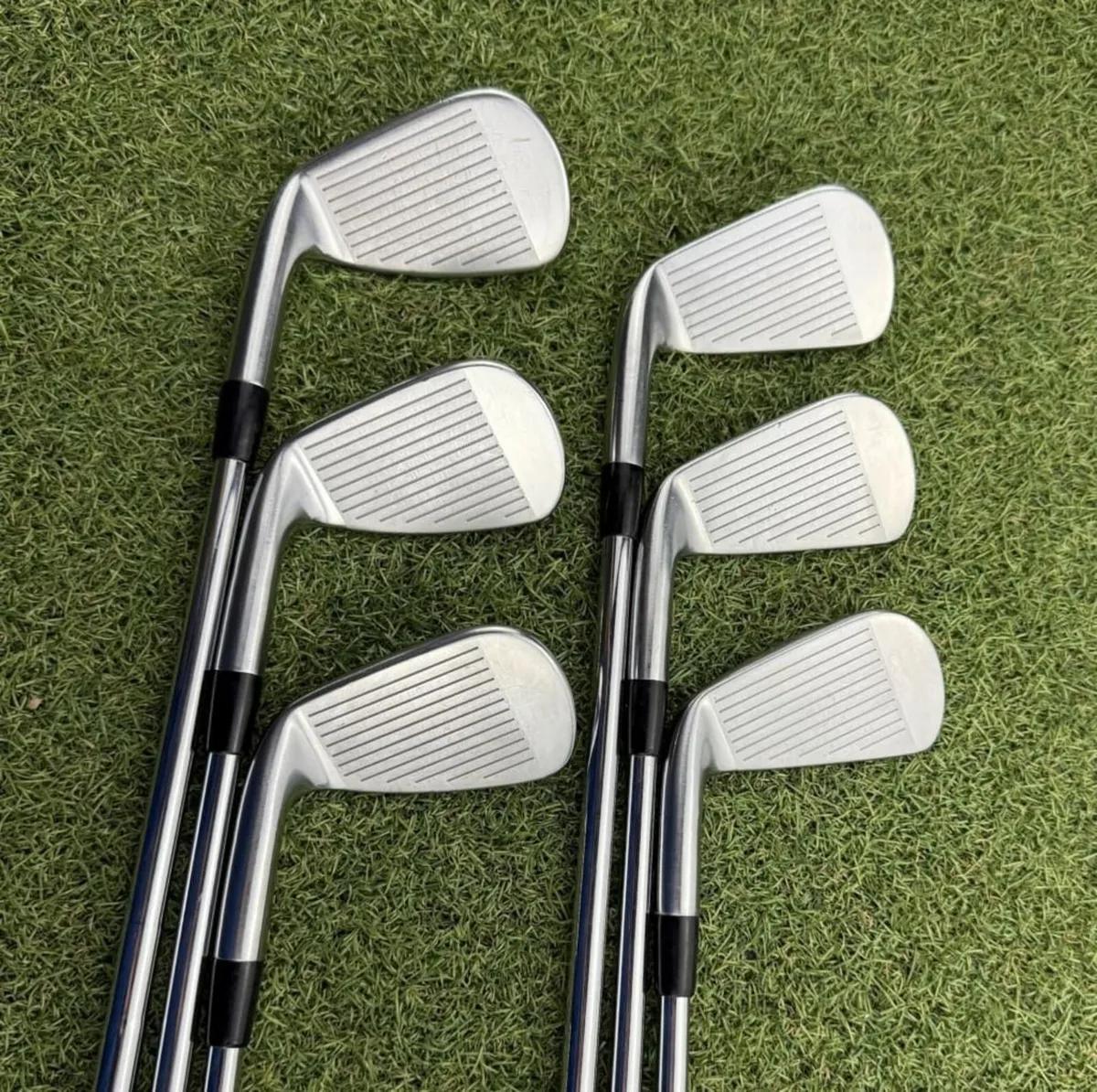 TITLEIST 716 CB IRONS / 5-PW /  X-STIFF - Image 3