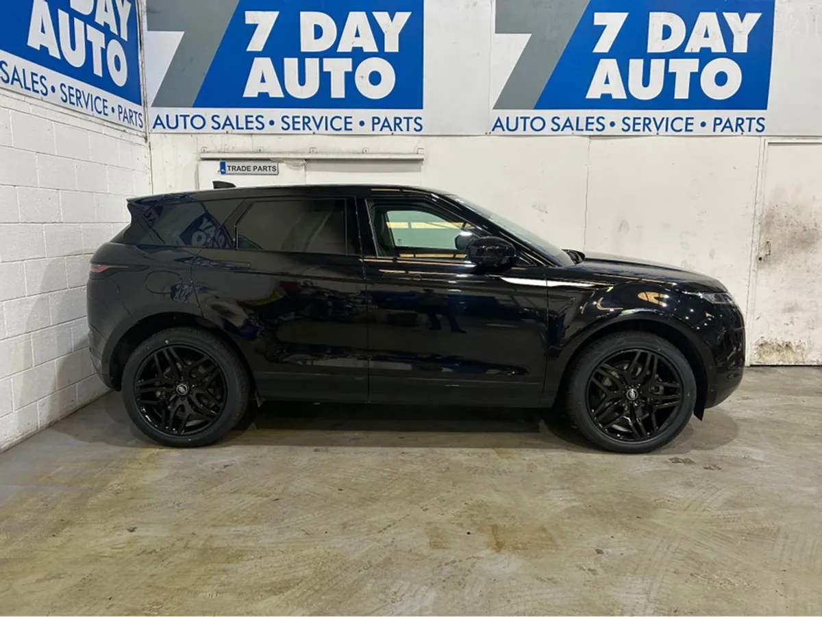 Land Rover Range Rover Evoque Phev 1.5 300PS Auto - Image 3