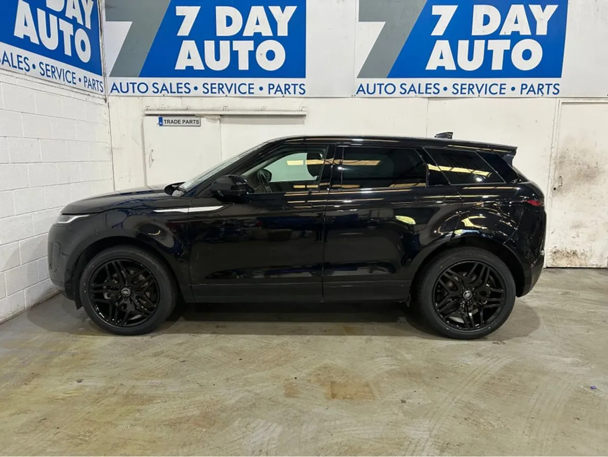 Land Rover Range Rover Evoque Phev 1.5 300PS Auto - Image 4