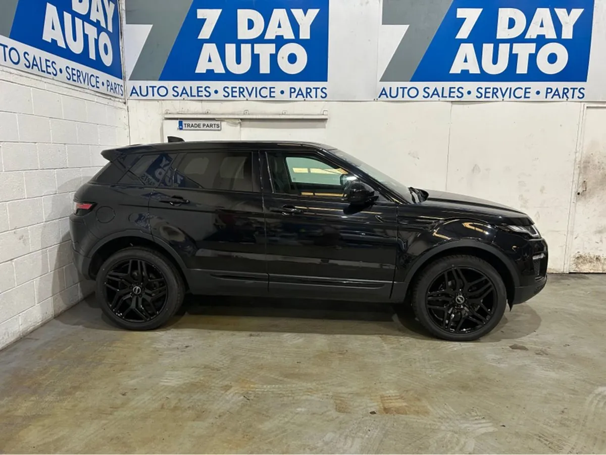 Land Rover Range Rover Evoque 2.0 ED4 SE Tech 2WD - Image 3