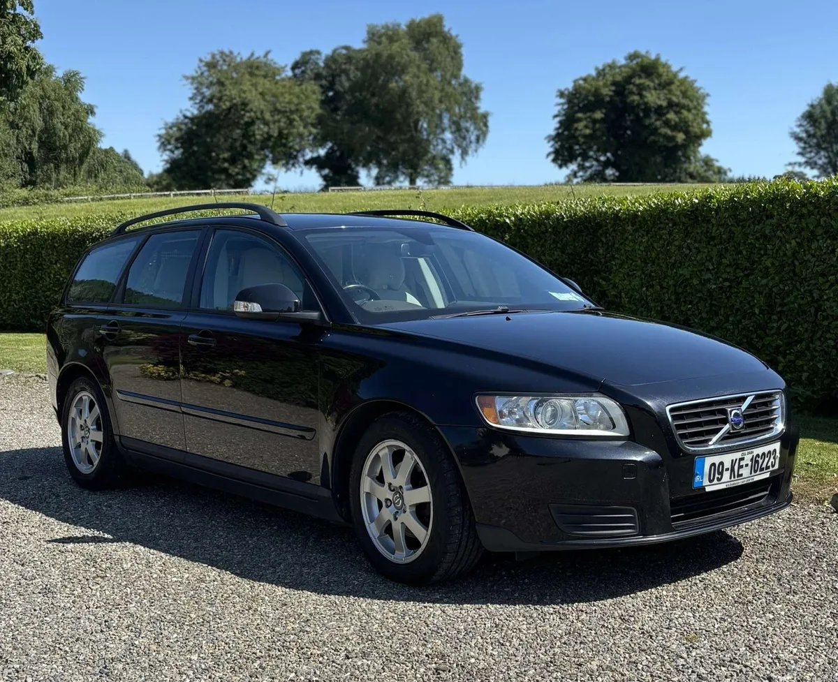 Volvo V50 S O L D - Image 1
