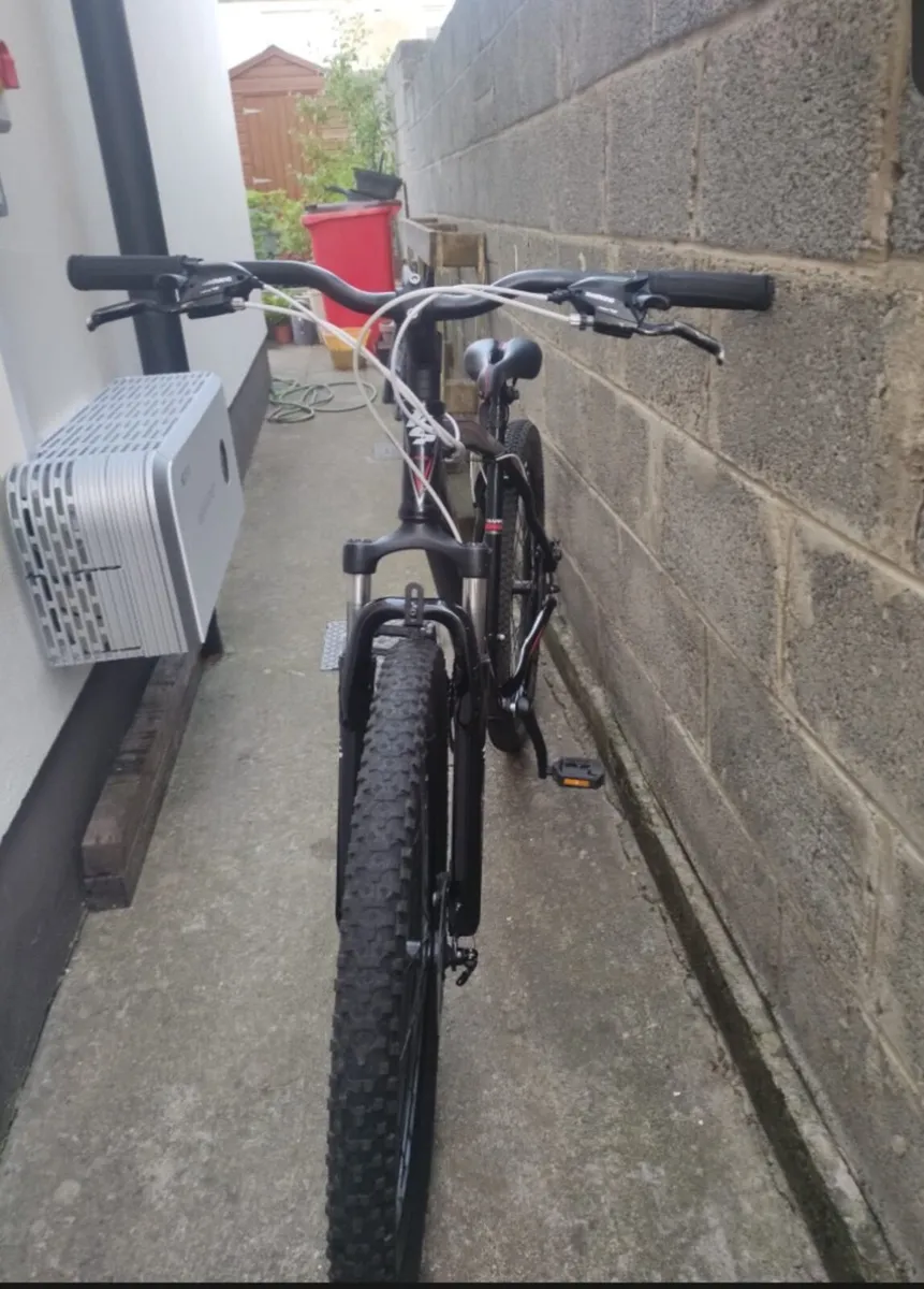 KCP Garriot 27.5 Hardtail bike - Image 1