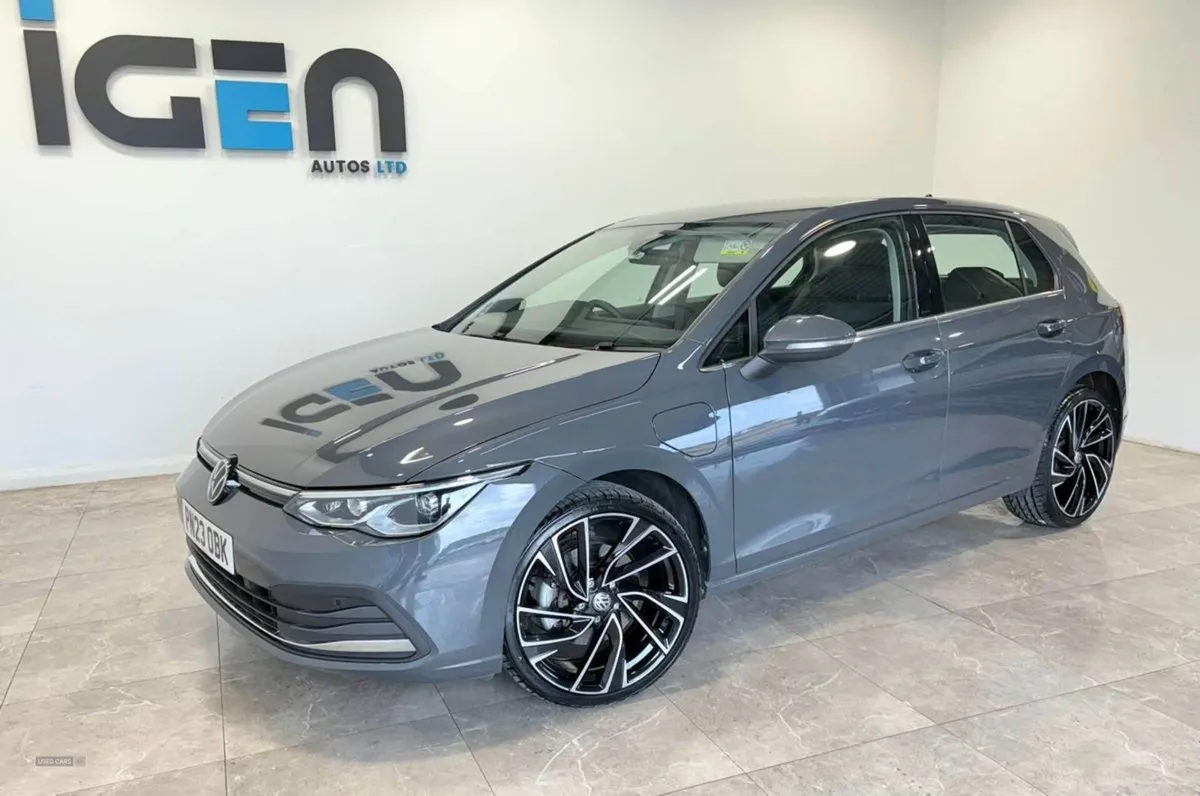 Volkswagen Golf 1.4 Golf Style TSi E-hybrid Semi- - Image 1