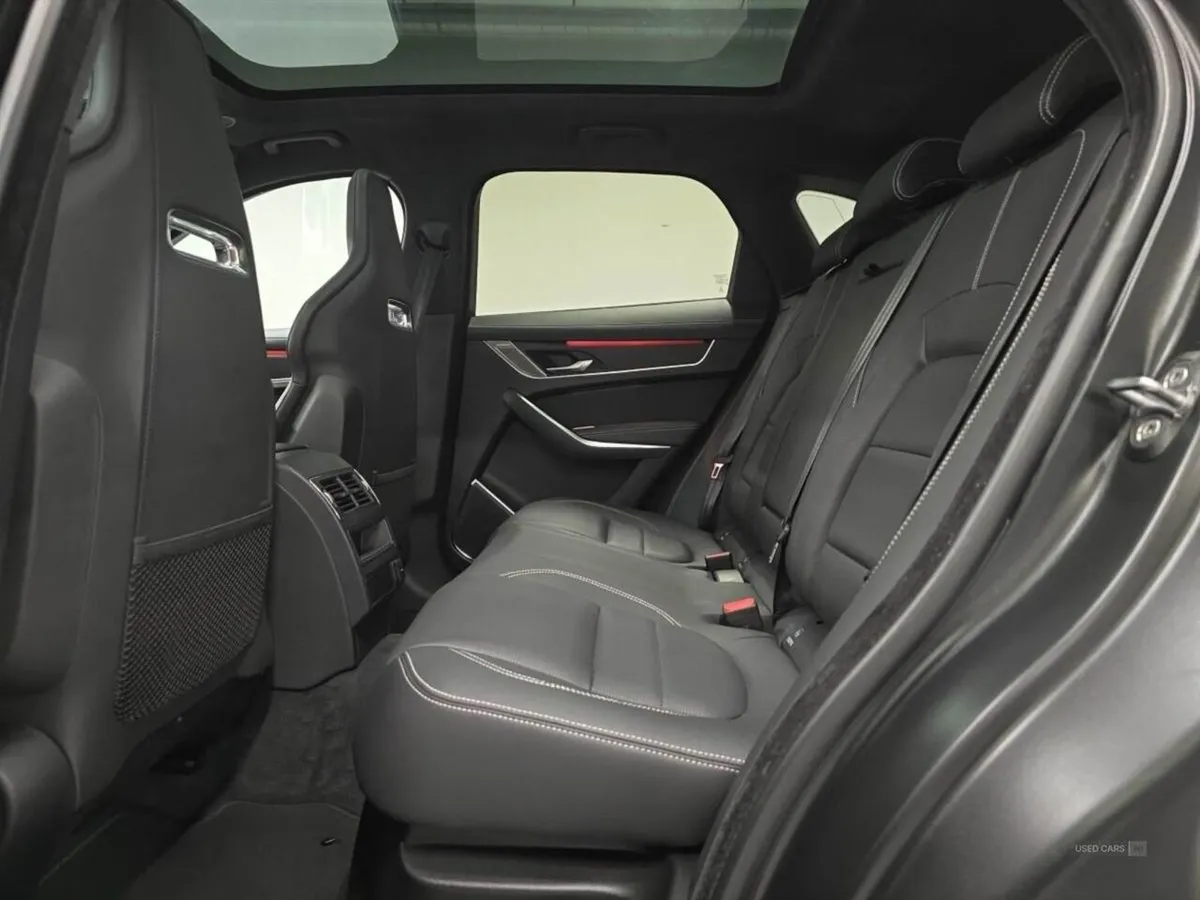 Jaguar F- PACE 2.0 D200 R-dynamic HSE Black 5dr A - Image 4