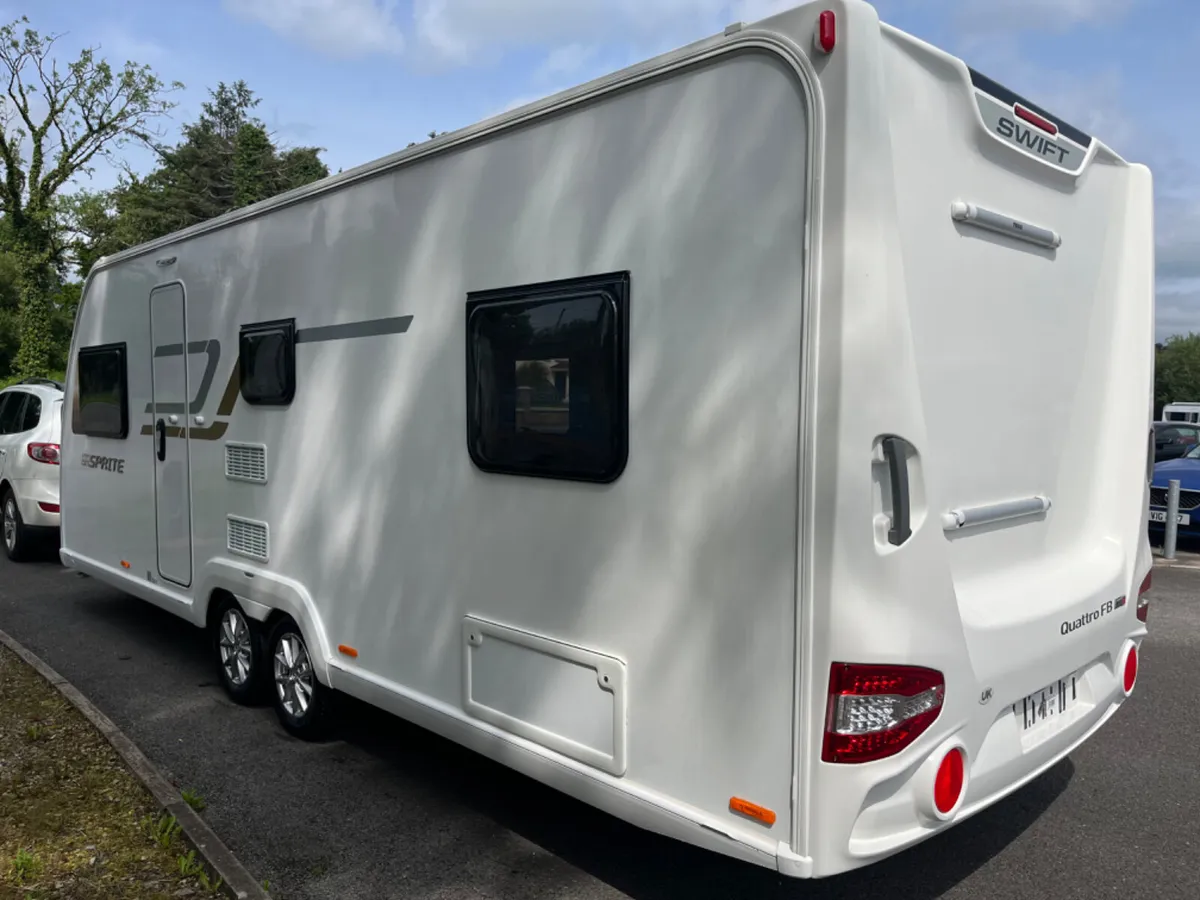 2020 SWIFT FB QUATTRO 6/7 BERTH TOURING CARAVAN - Image 4