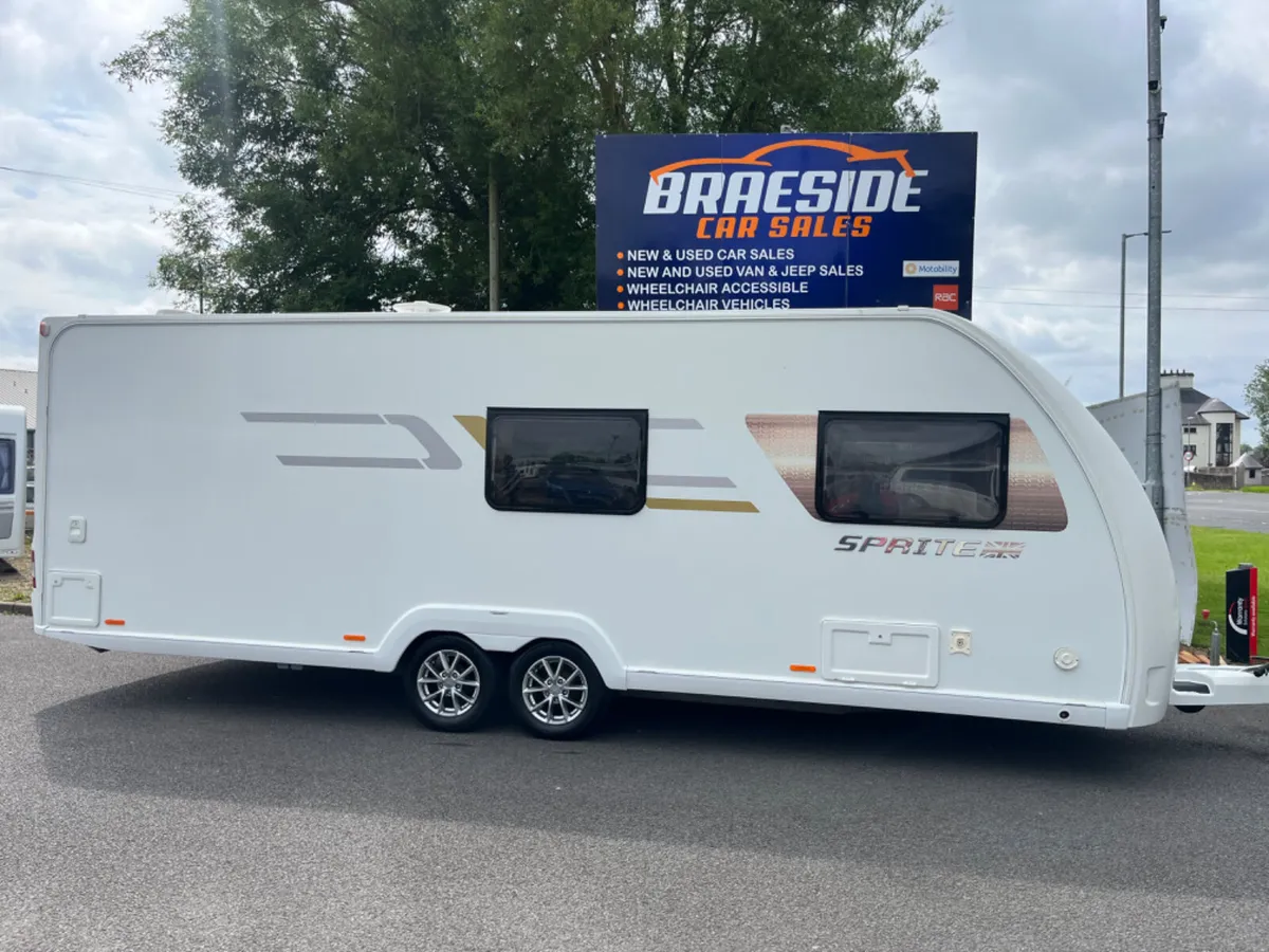 2020 SWIFT FB QUATTRO 6/7 BERTH TOURING CARAVAN - Image 2