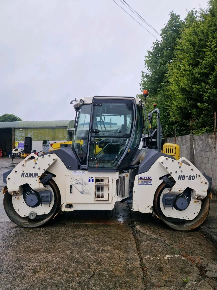 Hamm HD80 tandam roller for sale low hours - Image 2