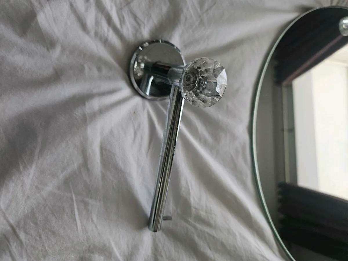 Bathroom - Image 4