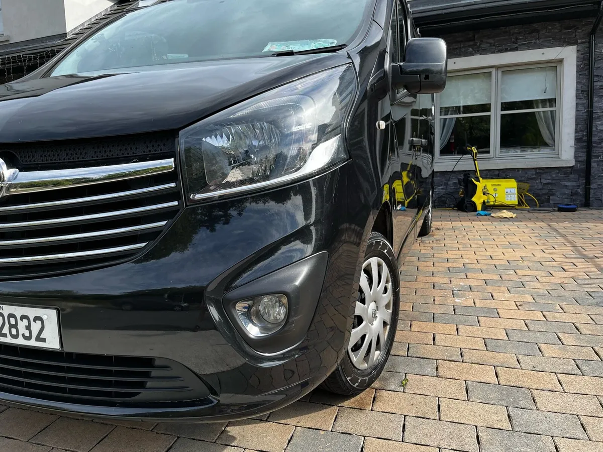 Opel vivaro sportive (read add) - Image 2