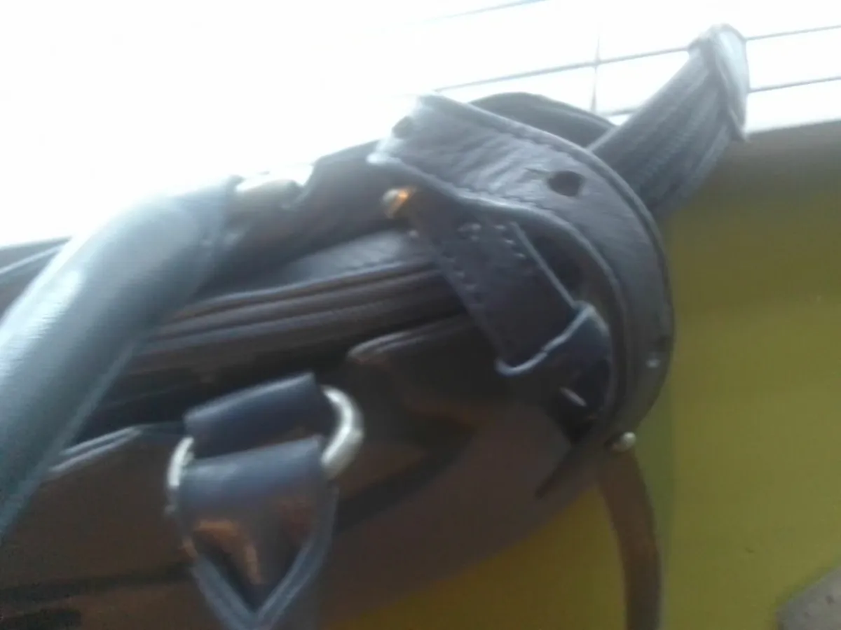 RADLEY PURPLE LEATHER CROSSBODY BAG AS NEW - Image 3