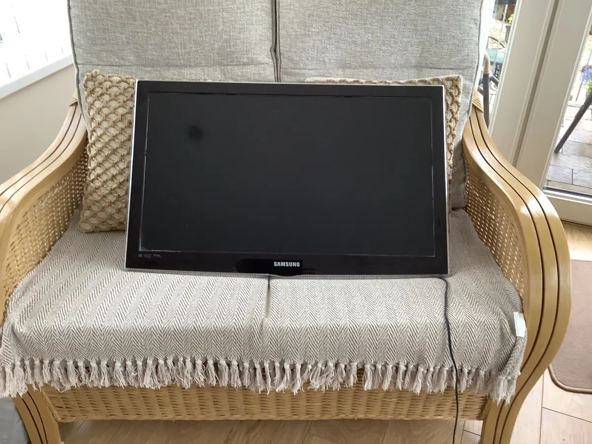 Samsung tv,32 ins