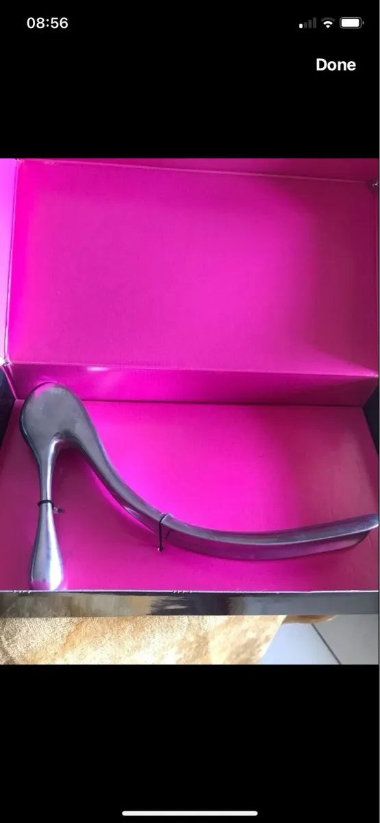 Limited Edition Manolo Blahnik Shoehorn - Image 1