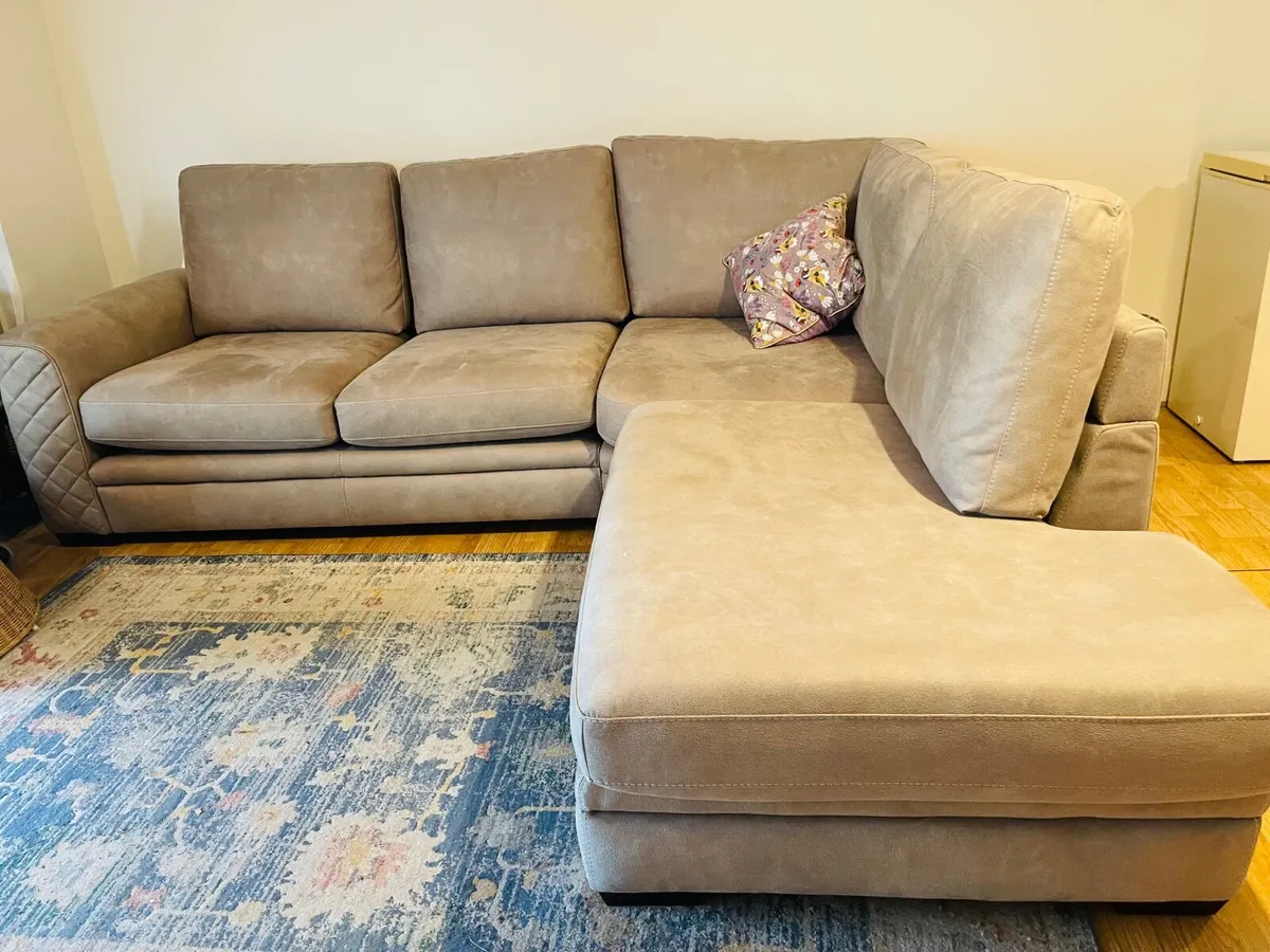 Sofa - Image 4