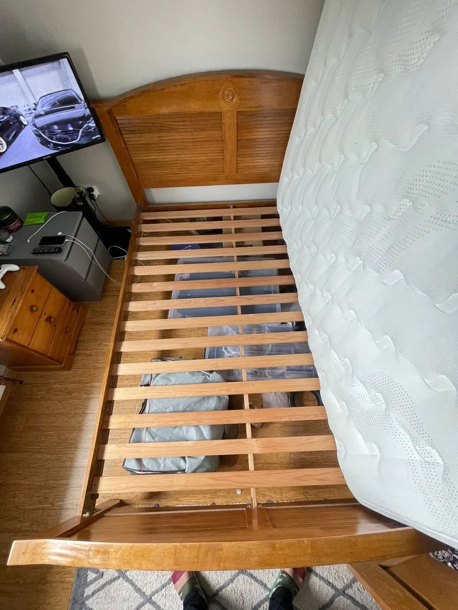 king size bed - Image 1