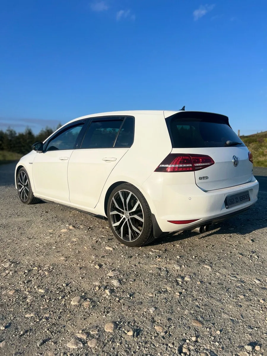 Volkswagen golf GTD *low mileage - Image 2