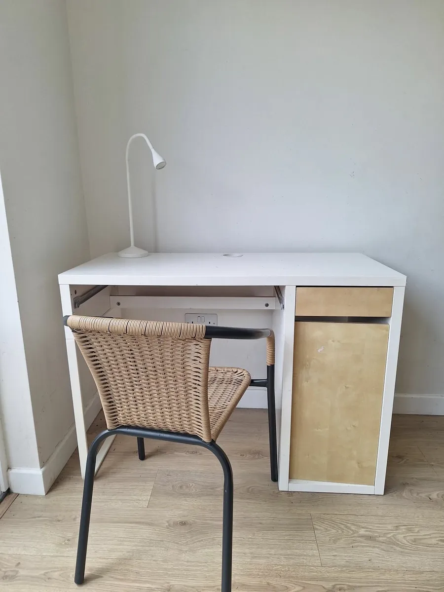 Office desk - Image 2