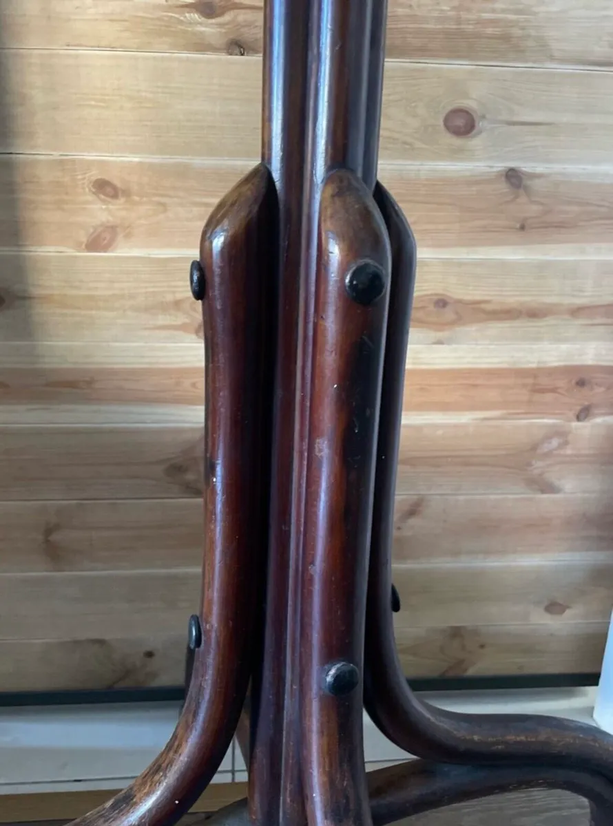 Vintage coat hanger - Image 3