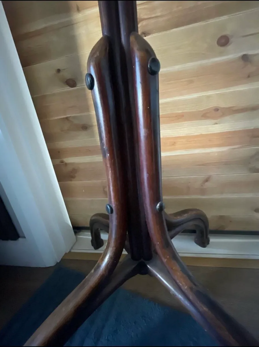 Vintage coat hanger - Image 4