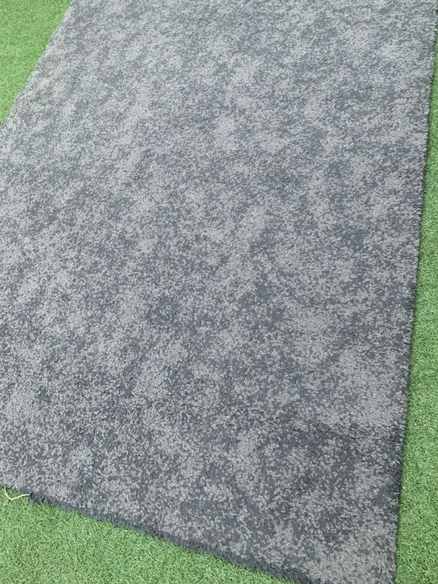 Rug - Image 1