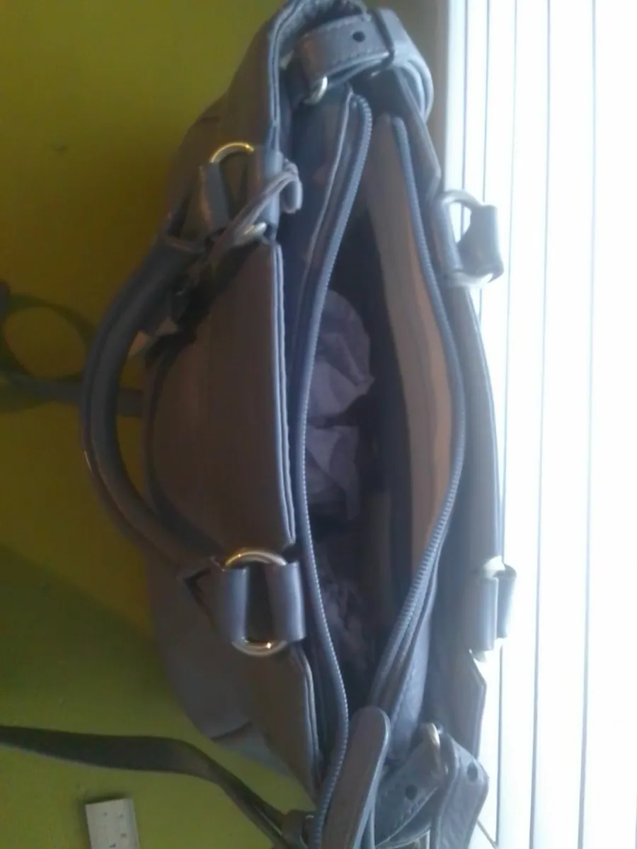 RADLEY PURPLE LEATHER CROSSBODY BAG AS NEW - Image 2