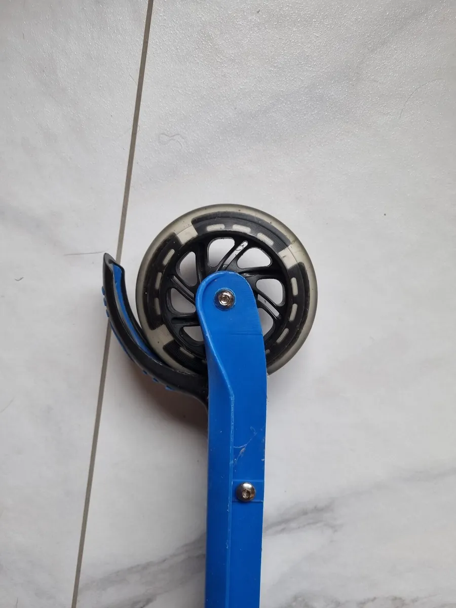 Kids scooter - Image 3