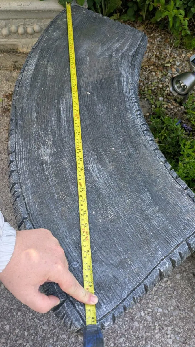 Garden concrete bench curved seat - Image 3