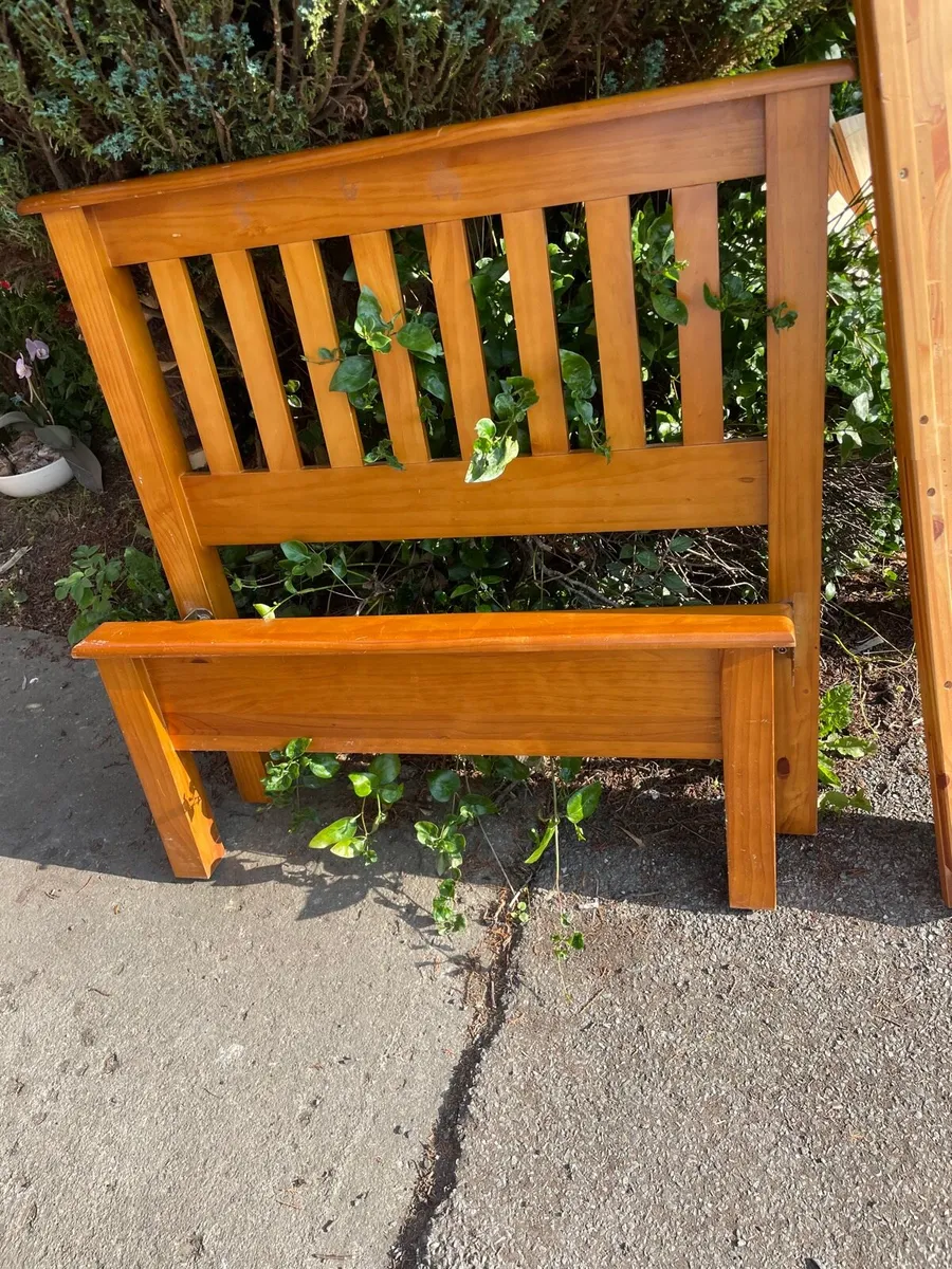 Single bed frame wooden - Image 2