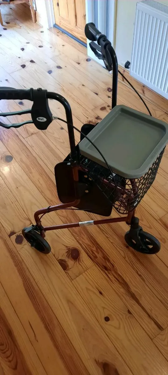 Barely used 3 wheel Rollator - Image 3