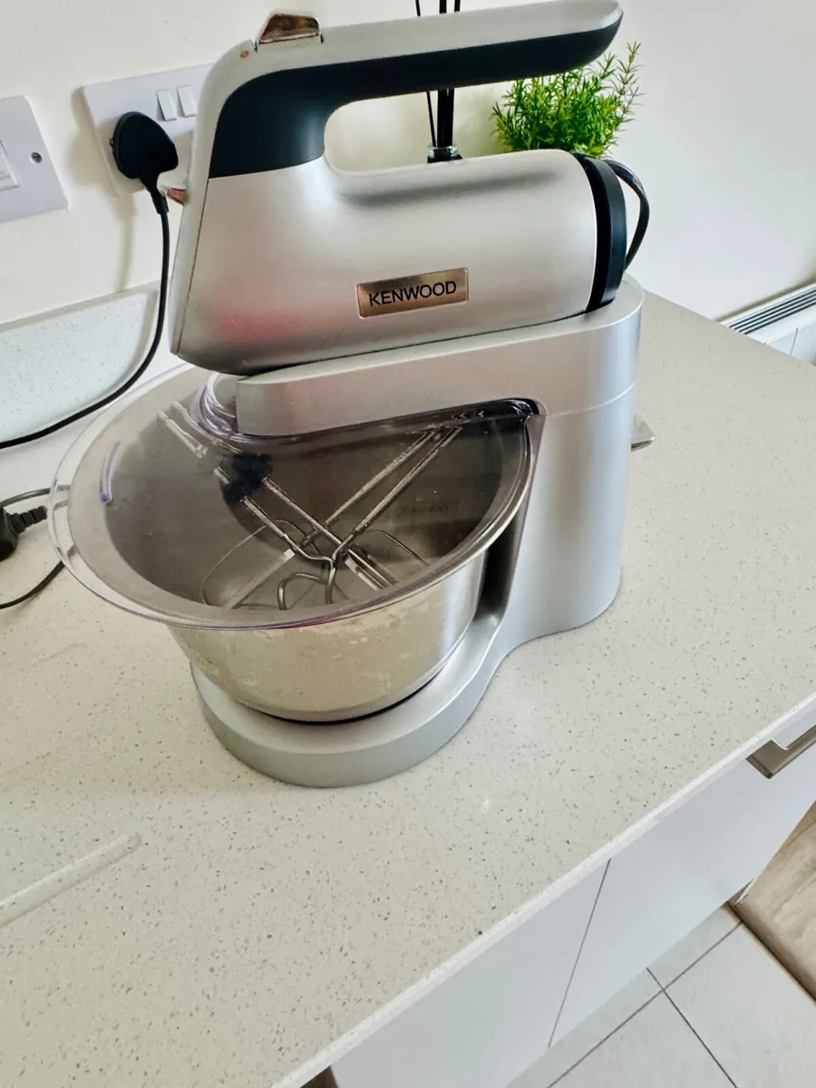 Kenwood Stand Mixer – Excellent Condition! - Image 3