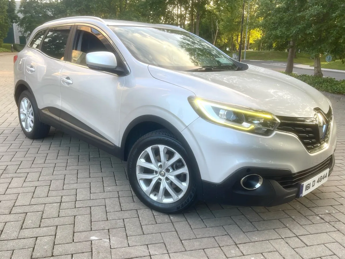 16 Renault  Kadjar 1.5 dci top spec - Image 2