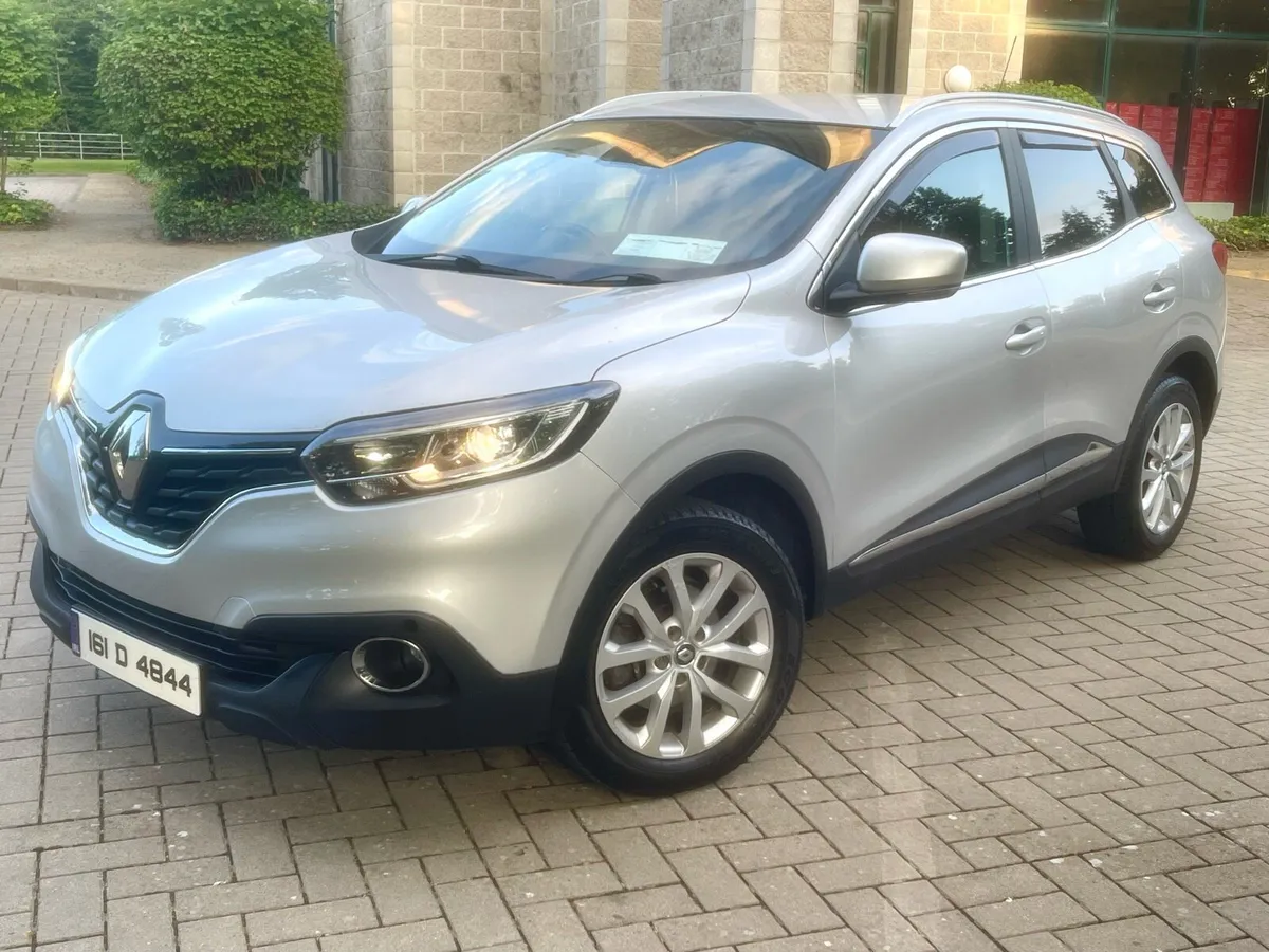 16 Renault  Kadjar 1.5 dci top spec - Image 3
