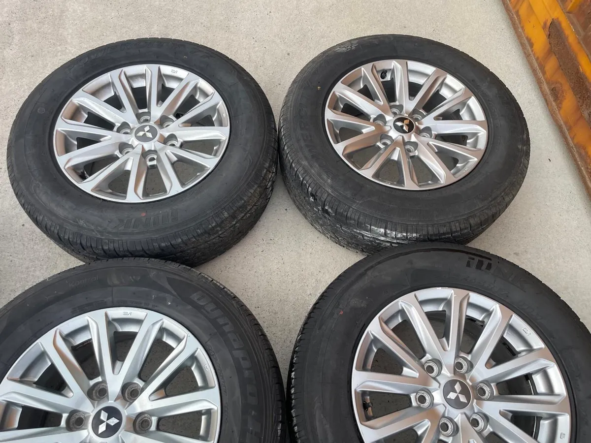 Mitsubishi outlander Alloy Wheels&Tyres 245/65R17 - Image 4
