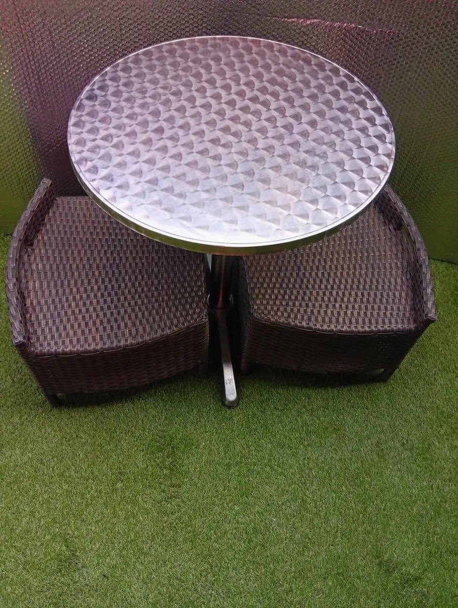 Outdoor Quality Rattan Garden set - Image 4