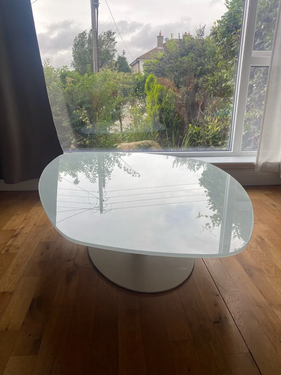 Designer coffee table - Image 3