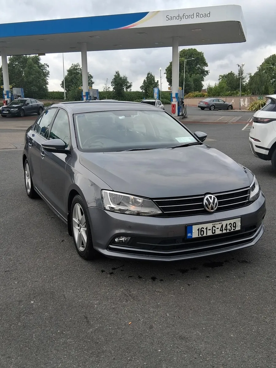 Volkswagen Jetta 2016 - Image 3