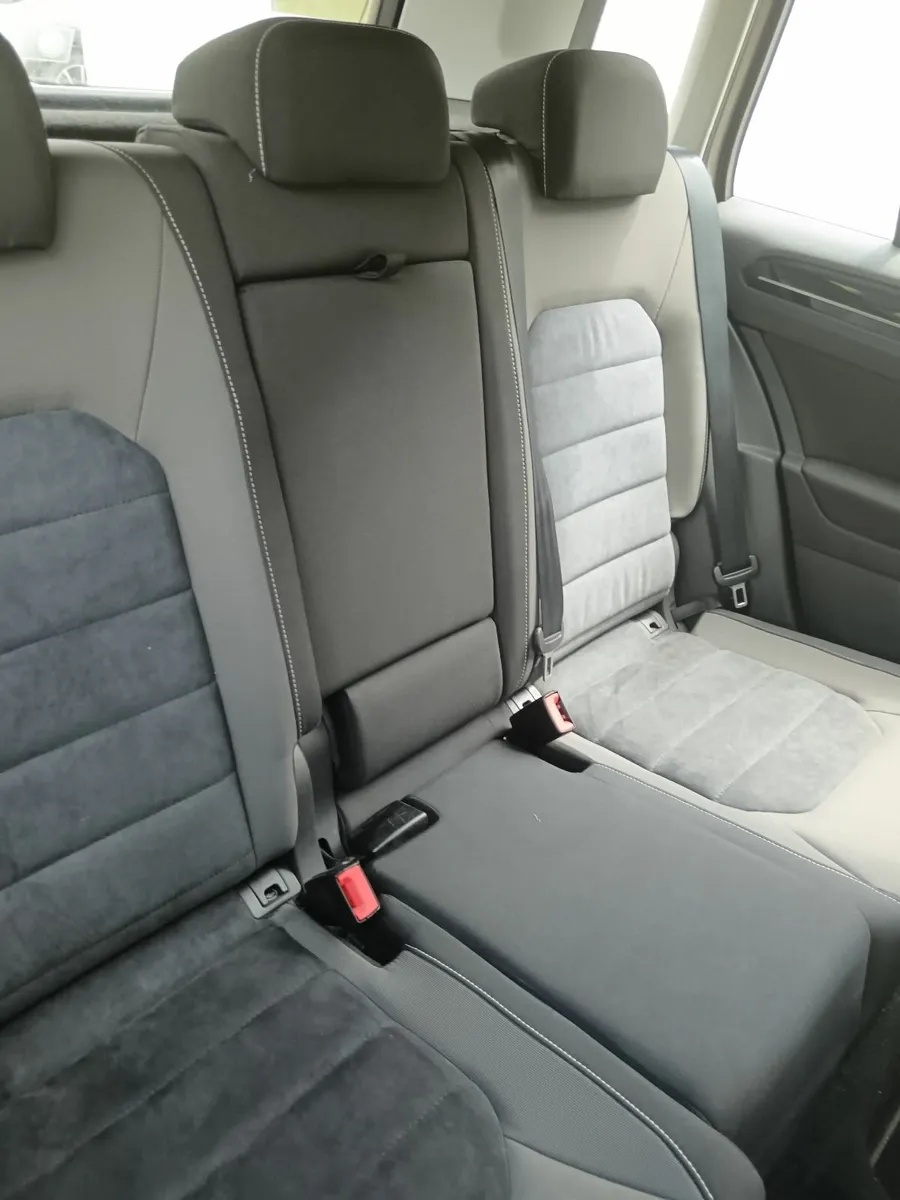 Volkswagen Golf 2015 - Image 1