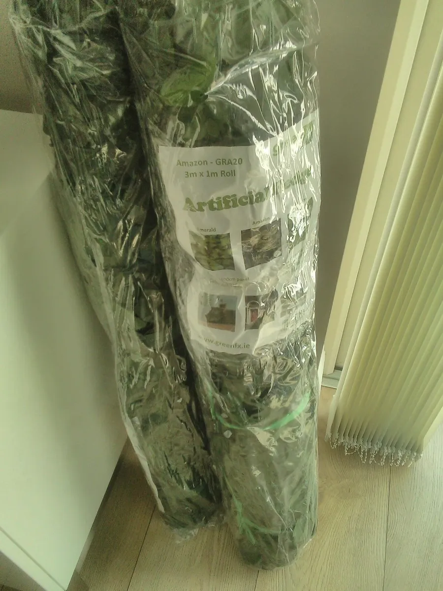 Artificial hedge - Image 1