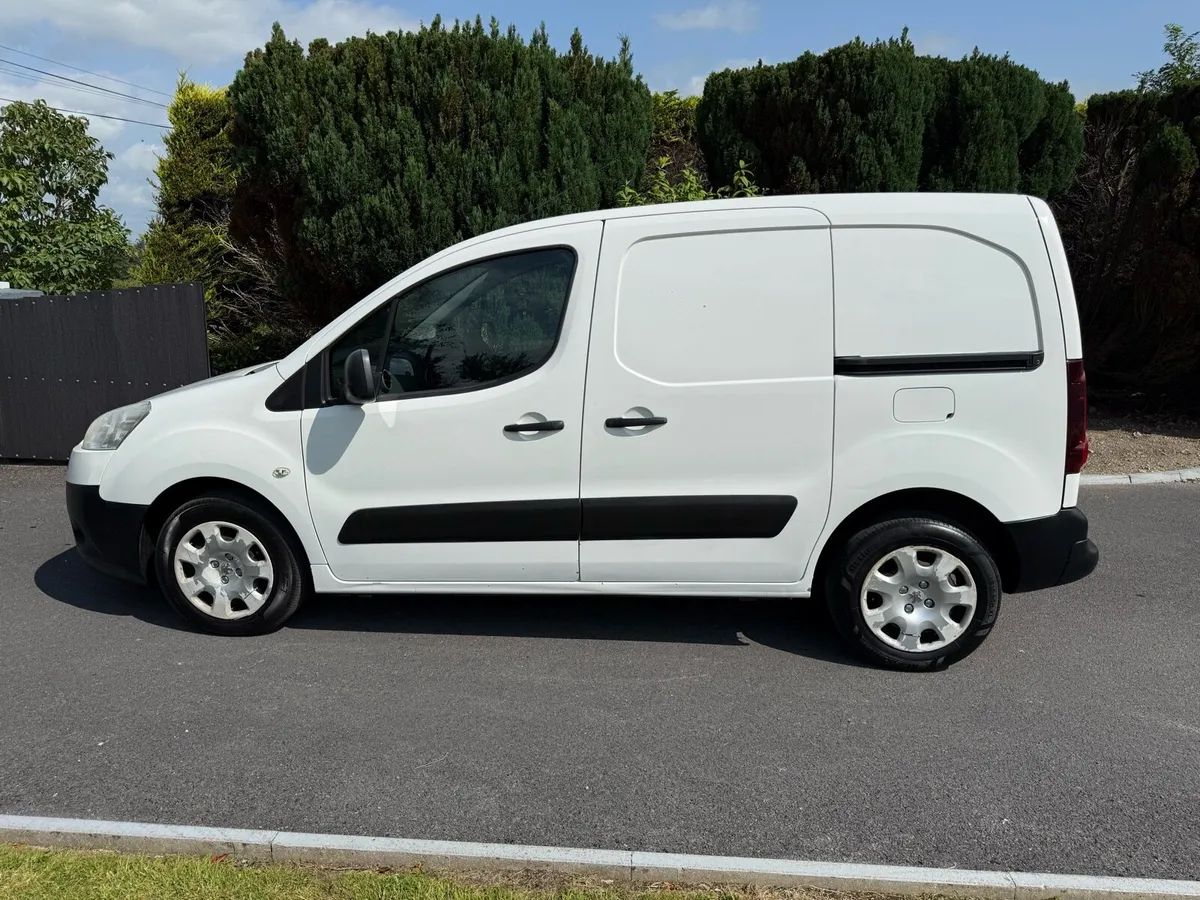 2013 Peugeot partner van - Image 4