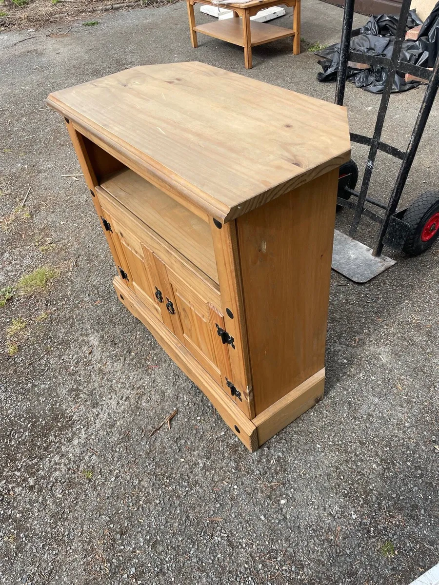 Mexican pine table / tv unit - Image 2
