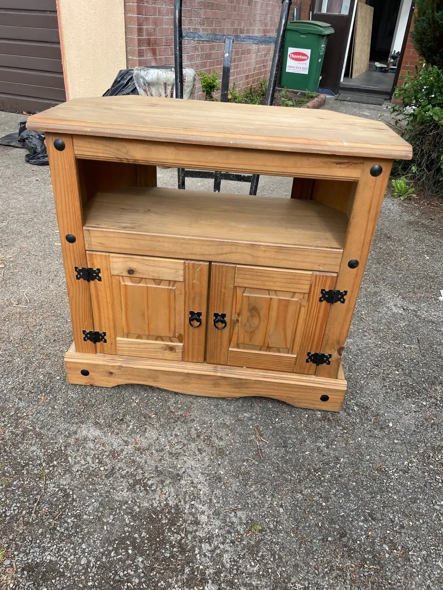 Mexican pine table / tv unit - Image 3