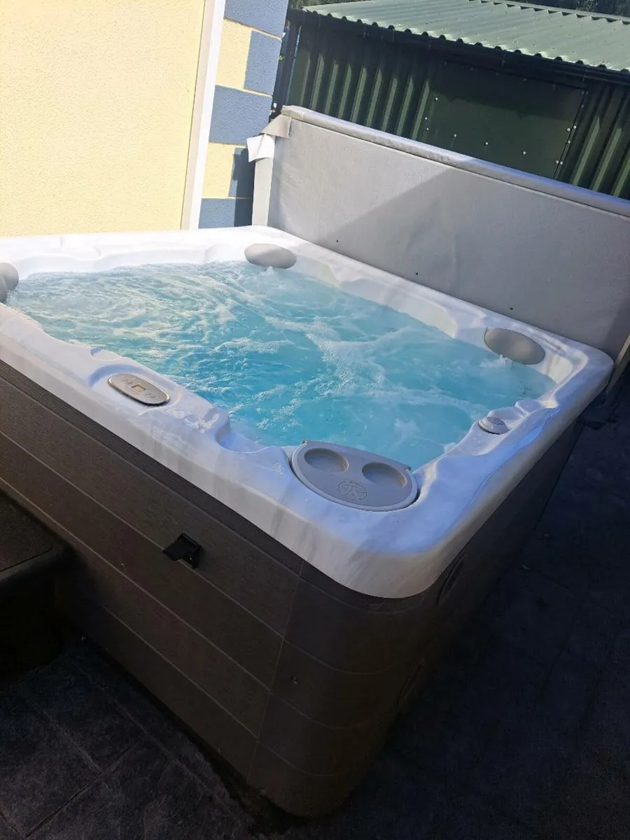 Hydro pool - Image 4