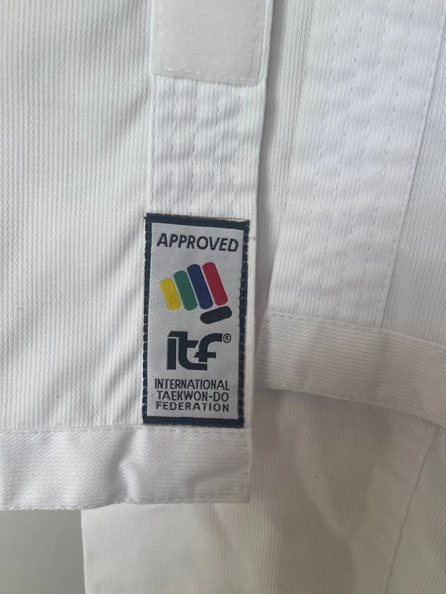 Taekwondo suit 140cm - Image 2
