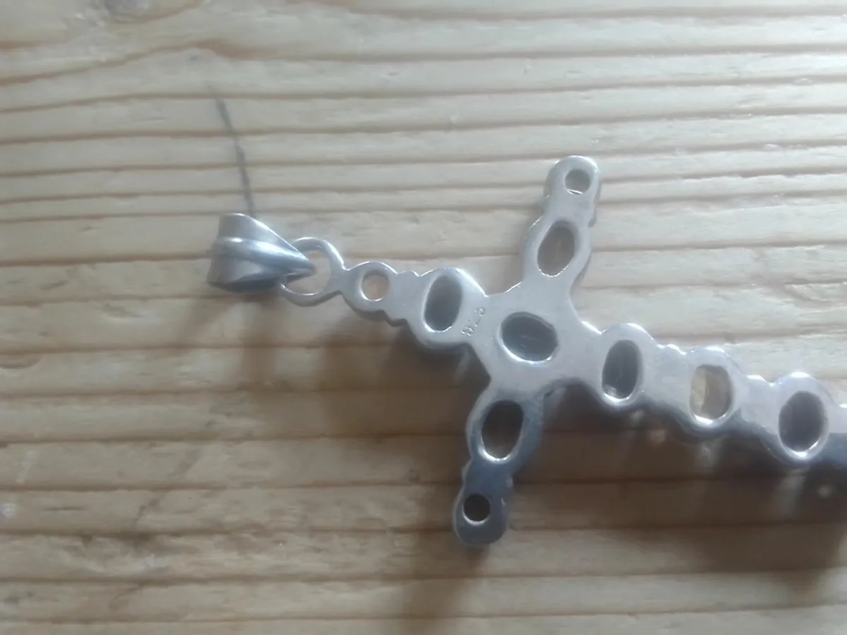STG SILVER VINTAGE SMOKEY QUARTZ CROSS PENDANT - Image 4
