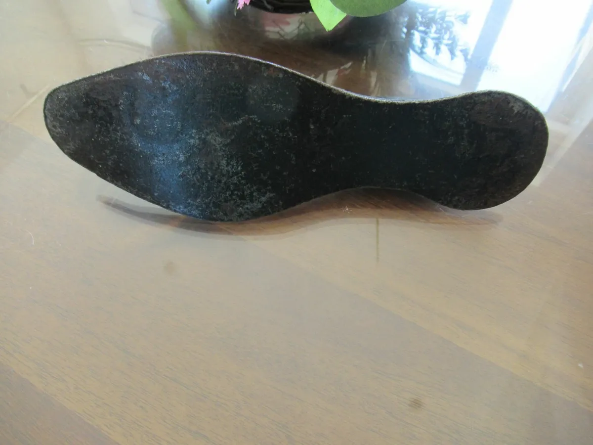 antique shoe cobbler anvil stand vintage ornament - Image 4