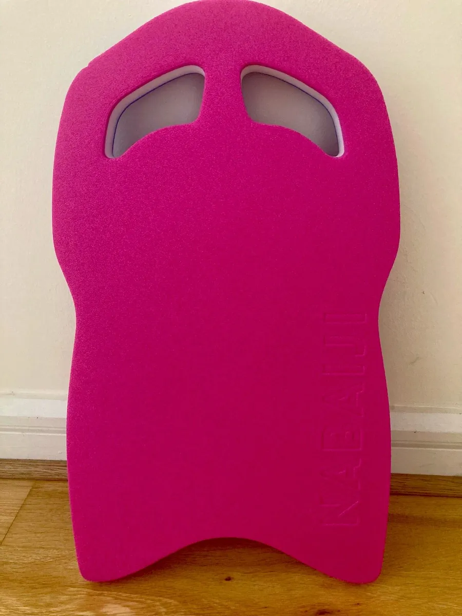 Swimming pool kickboard