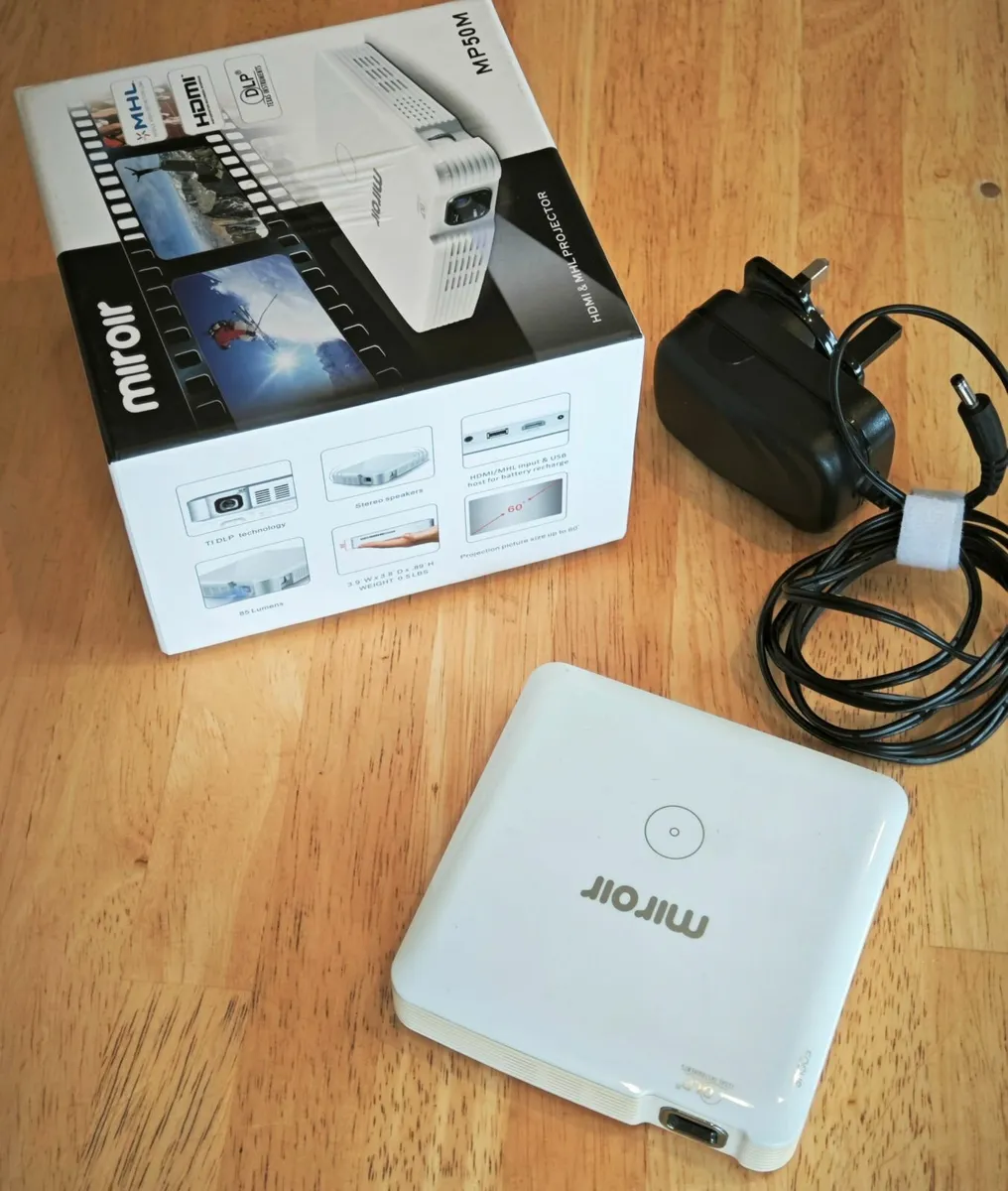 Mini portable HDMI DLP projector - Image 1