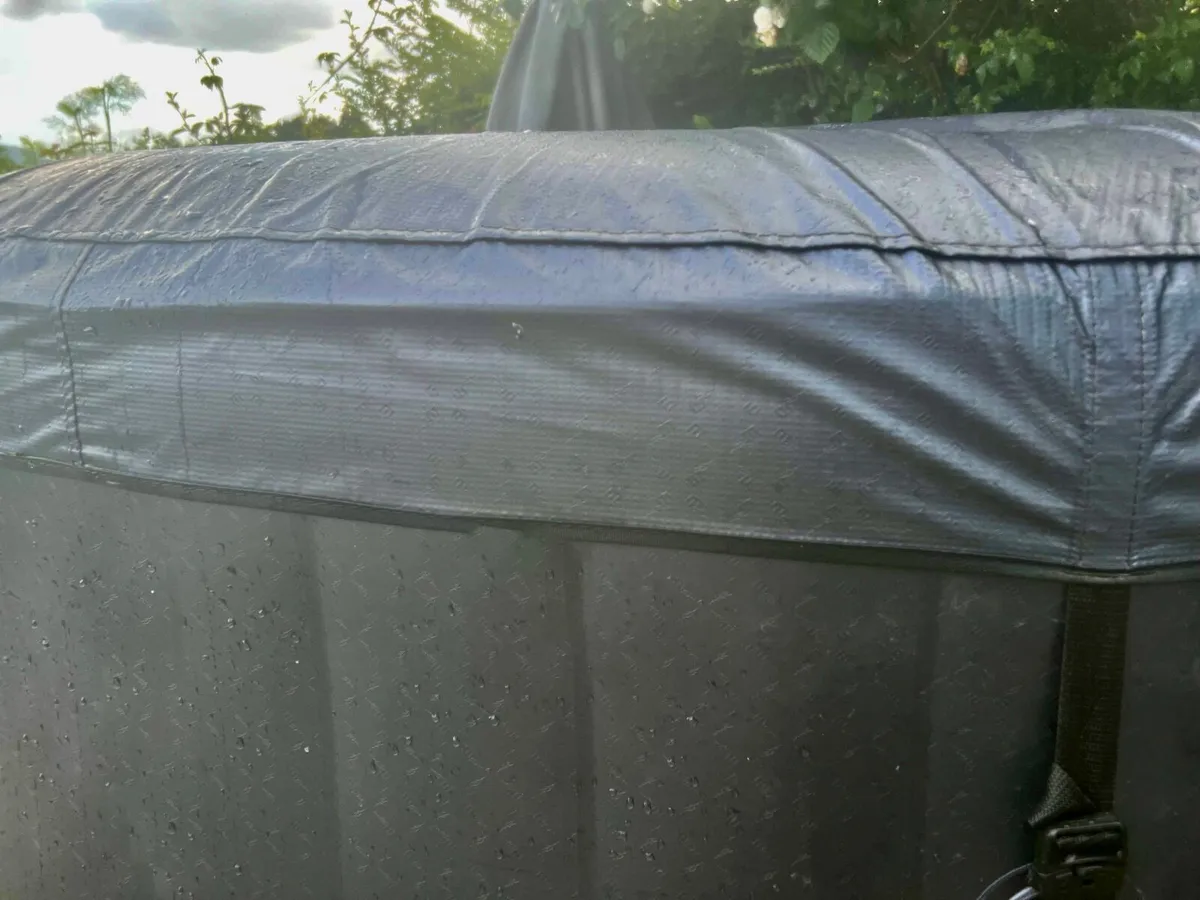 Inflatable Hot Tub with Hydro-jets, 4-6 people - Image 3